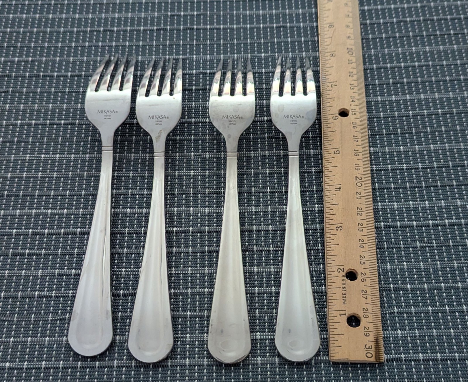 Mikasa VIRTUOSO FROST Vietnam 18/10 Stainless Flatware Lot Of 4 Dinner Forks